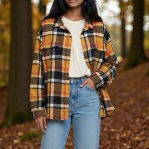 American Eagle Womens Medium Oversized Yellow Plaid Boyfriend Flannel Shirt